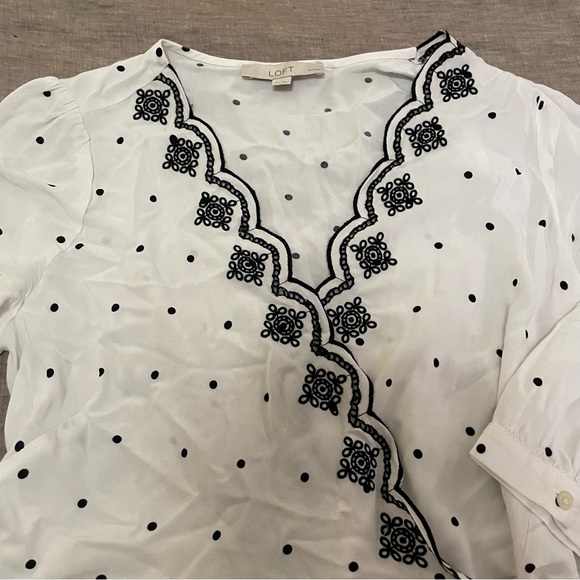 🚨Last Call Jan 9🚨 LOFT Petite Blouse - Picture 2 of 4